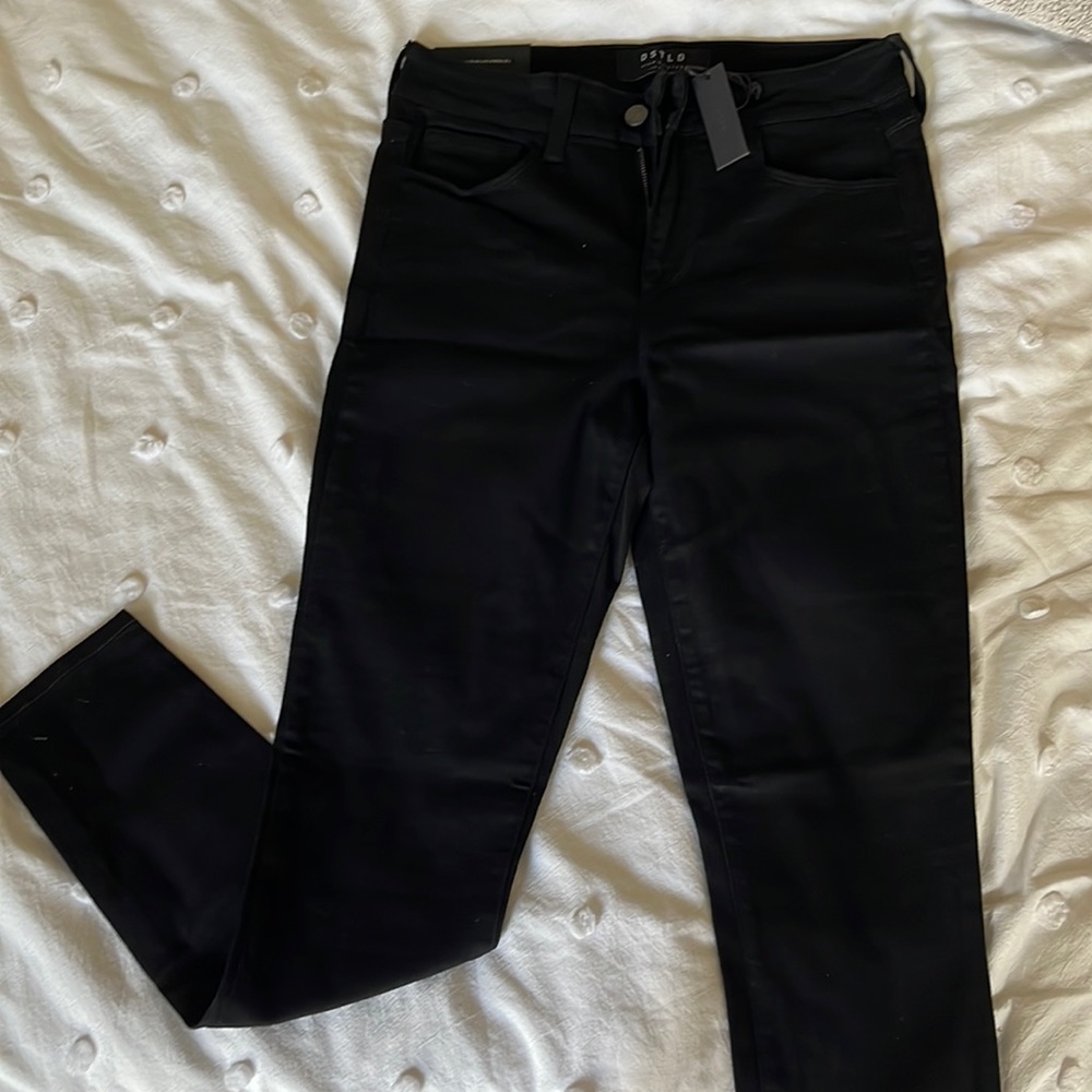 Black skinny jean